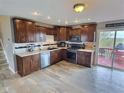 3703 E Gore St, Columbus, IN 47201 photo 12