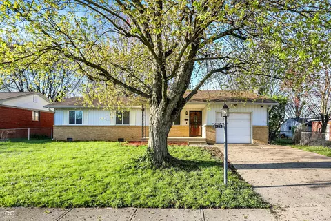 1457 Biloxi Ln, Beech Grove, IN 46107
