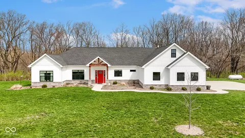 7107 Andrew Dr, Oxford, IN 47971