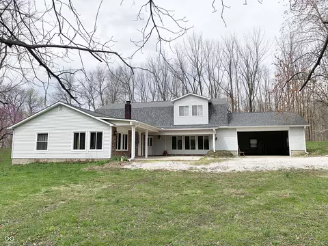 2986 N Coloma Rd, Bloomingdale, IN 47832
