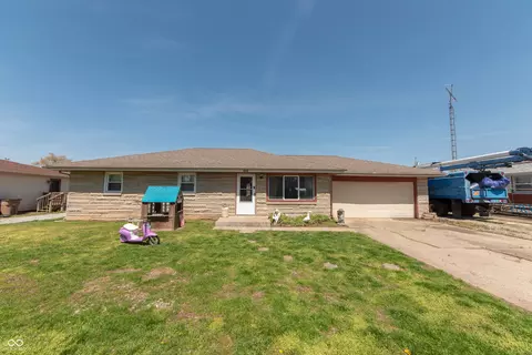 594 Daugherty St, Columbus, IN 47201