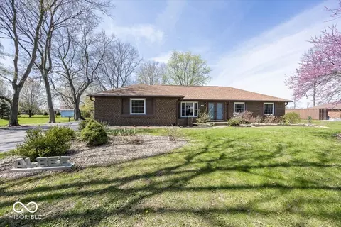 506 N County Road 900 E, Avon, IN 46123