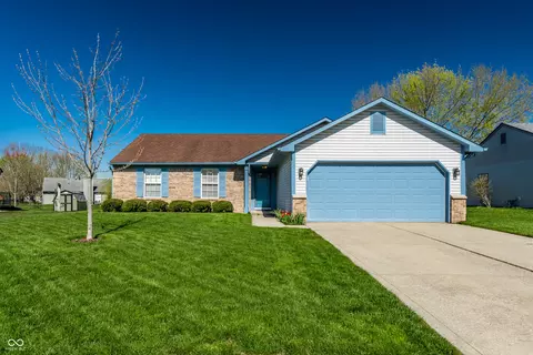 7230 Carrie Dr, Indianapolis, IN 46237
