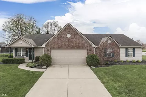 7441 Sugar Pine Ct, Avon, IN 46123
