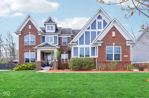7501 Independence Dr, Zionsville, IN 46077