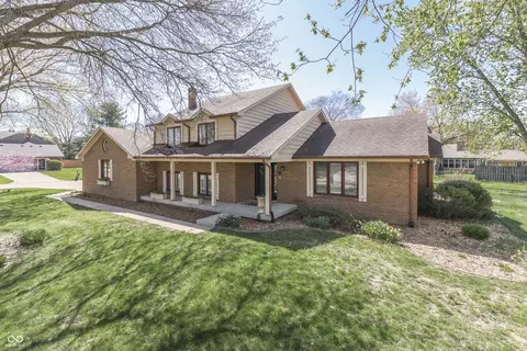 1772 Woodridge Pl, Greenwood, IN 46143