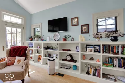 Living - 1120 E 1st St, Bloomington, IN 47401 photo 4 of 4