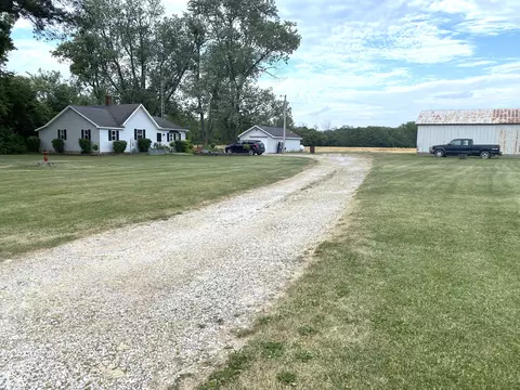 7767 N Marshall Rd, Marshall, IN 47859