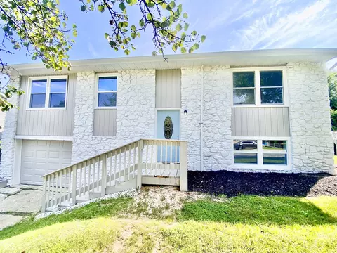 110 Renee Dr, Ellettsville, IN 47429