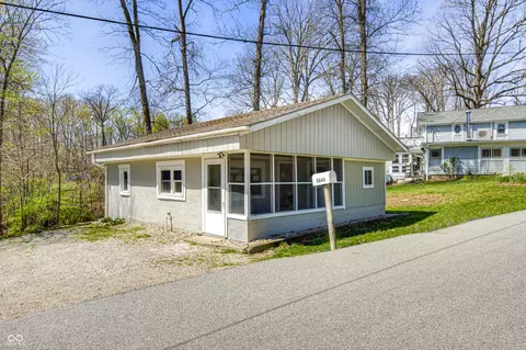 8644 S Kinman Dr, Princes Lakes, IN 46164