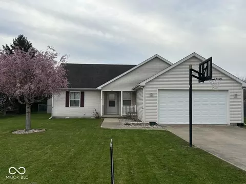 611 E Jackson St, Mulberry, IN 46058