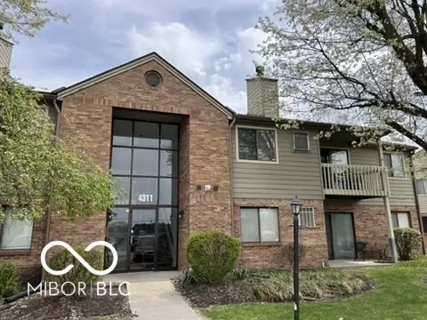 4311 Village Parkway Cir W #6, Indianapolis, IN 46254