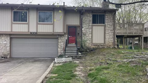 8006 Sunfield Ct, Indianapolis, IN 46214