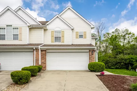 9338 Eden Woods Ct, Indianapolis, IN 46260