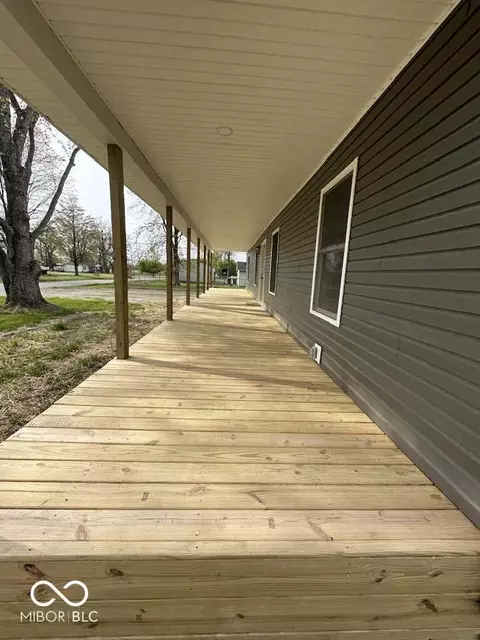 2559 N Melody St, Scottsburg, IN 47170