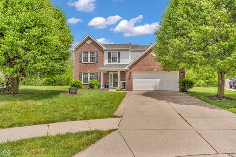 2303 Cole Wood Ct, Indianapolis, IN 46239