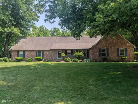 8017 Dogwood Ct, Plainfield, IN 46168