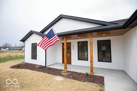 890 Henry St, North Vernon, IN 47265