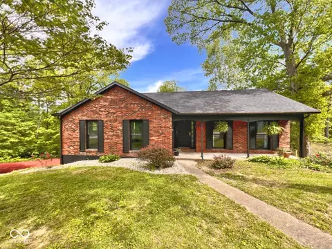 23 Rolling Hills Rd, Versailles, IN 47042