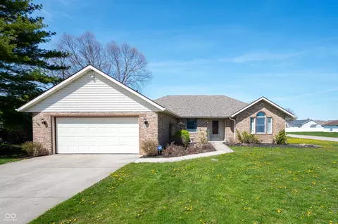 5500 W Sudbury Dr, Muncie, IN 47304