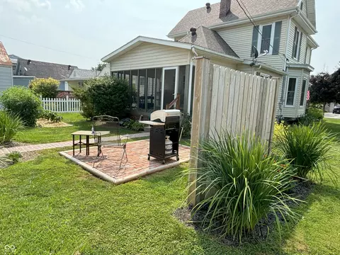 921 W Brook St, Mitchell, IN 47446 photo 8