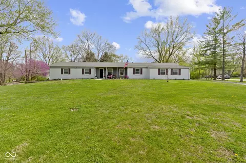 10421 Hillsdale Dr, Carmel, IN 46032