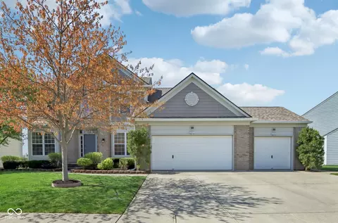 14323 Chariots Whisper Dr, Westfield, IN 46074