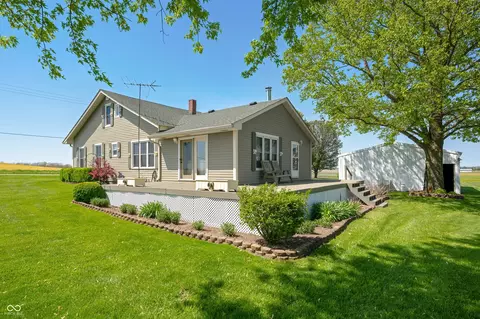 403 N Red Gold Dr, Trafalgar, IN 46181