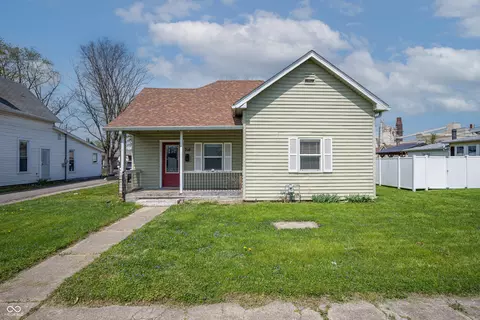 218 E Mechanic St, Shelbyville, IN 46176