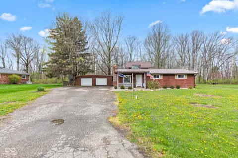 874 S Sycamore Dr, Greenfield, IN 46140