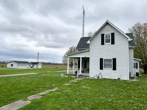 Exterior - 217 N Main St, Marshall, IN 47859 photo 1 of 23