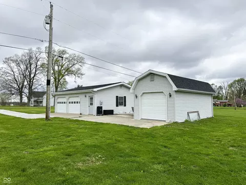 Exterior - 217 N Main St, Marshall, IN 47859 photo 12 of 23