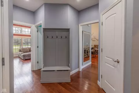 Entry Way - 6472 Independence Ct, Pendleton, IN 46064 photo 4 of 5