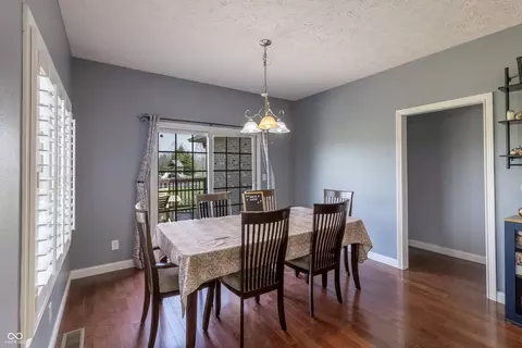 Dining - 6472 Independence Ct, Pendleton, IN 46064 photo 2 of 3