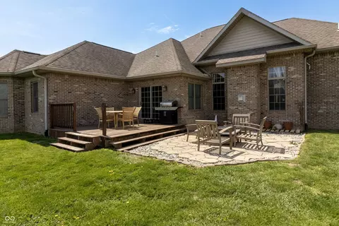Exterior - 6472 Independence Ct, Pendleton, IN 46064 photo 14 of 16