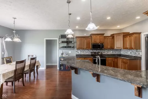 Kitchen - 6472 Independence Ct, Pendleton, IN 46064 photo 1 of 4
