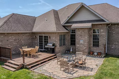 Exterior - 6472 Independence Ct, Pendleton, IN 46064 photo 7 of 16