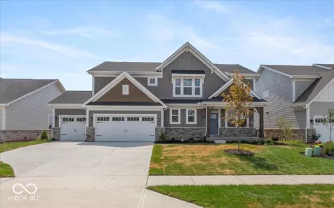 6217 Hampton Walk Blvd, Mccordsville, IN 46055
