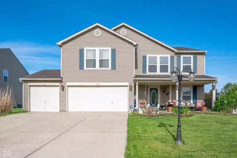 5886 N Peppereel Way, Mccordsville, IN 46055