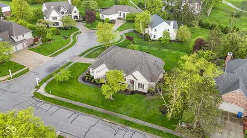 View/Area - 10794 Pine Needle Ct, Fishers, IN 46037 photo 6 of 15