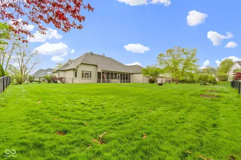Exterior - 10794 Pine Needle Ct, Fishers, IN 46037 photo 15 of 16