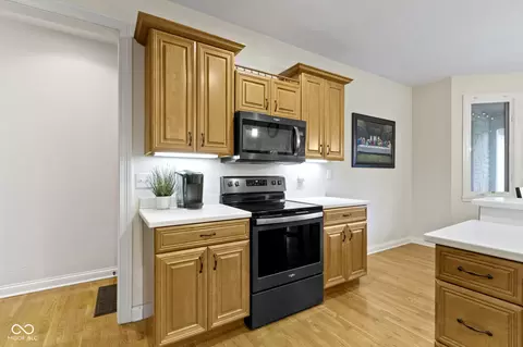 Kitchen - 10794 Pine Needle Ct, Fishers, IN 46037 photo 7 of 7