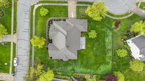 View/Area - 10794 Pine Needle Ct, Fishers, IN 46037 photo 5 of 15
