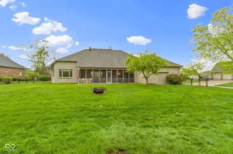 Exterior - 10794 Pine Needle Ct, Fishers, IN 46037 photo 14 of 16