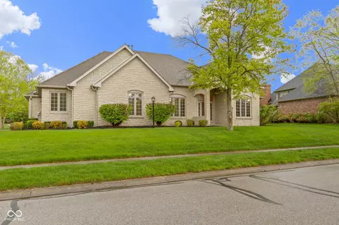 Exterior - 10794 Pine Needle Ct, Fishers, IN 46037 photo 5 of 16
