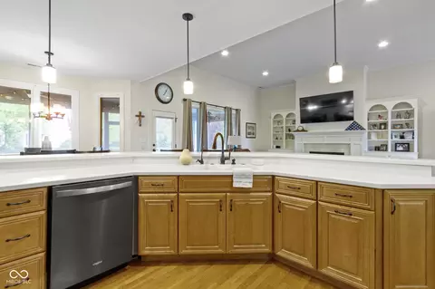 Kitchen - 10794 Pine Needle Ct, Fishers, IN 46037 photo 4 of 7