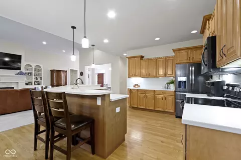 Kitchen - 10794 Pine Needle Ct, Fishers, IN 46037 photo 1 of 7