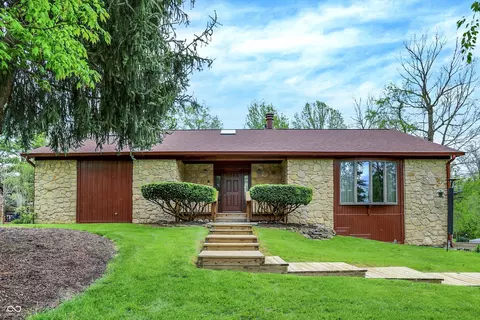 3875 Arrowhead Ct, Greenfield, IN 46140