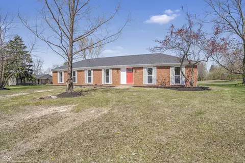 2526 David Dr, Westfield, IN 46074