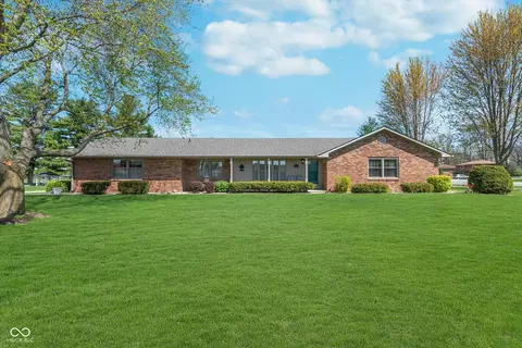 990 Broadway N Dr, Plainfield, IN 46168